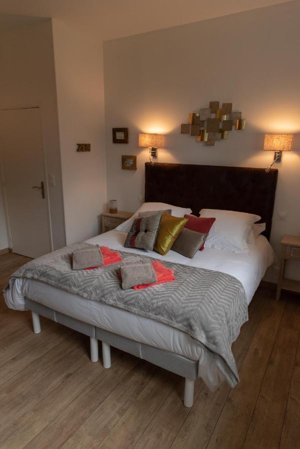 Chateau De Surville Surville  Екстериор снимка