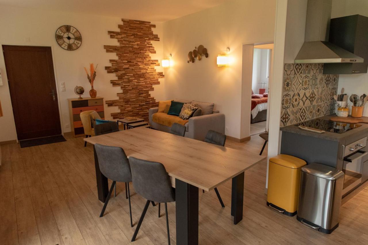 Chateau De Surville Surville  Екстериор снимка