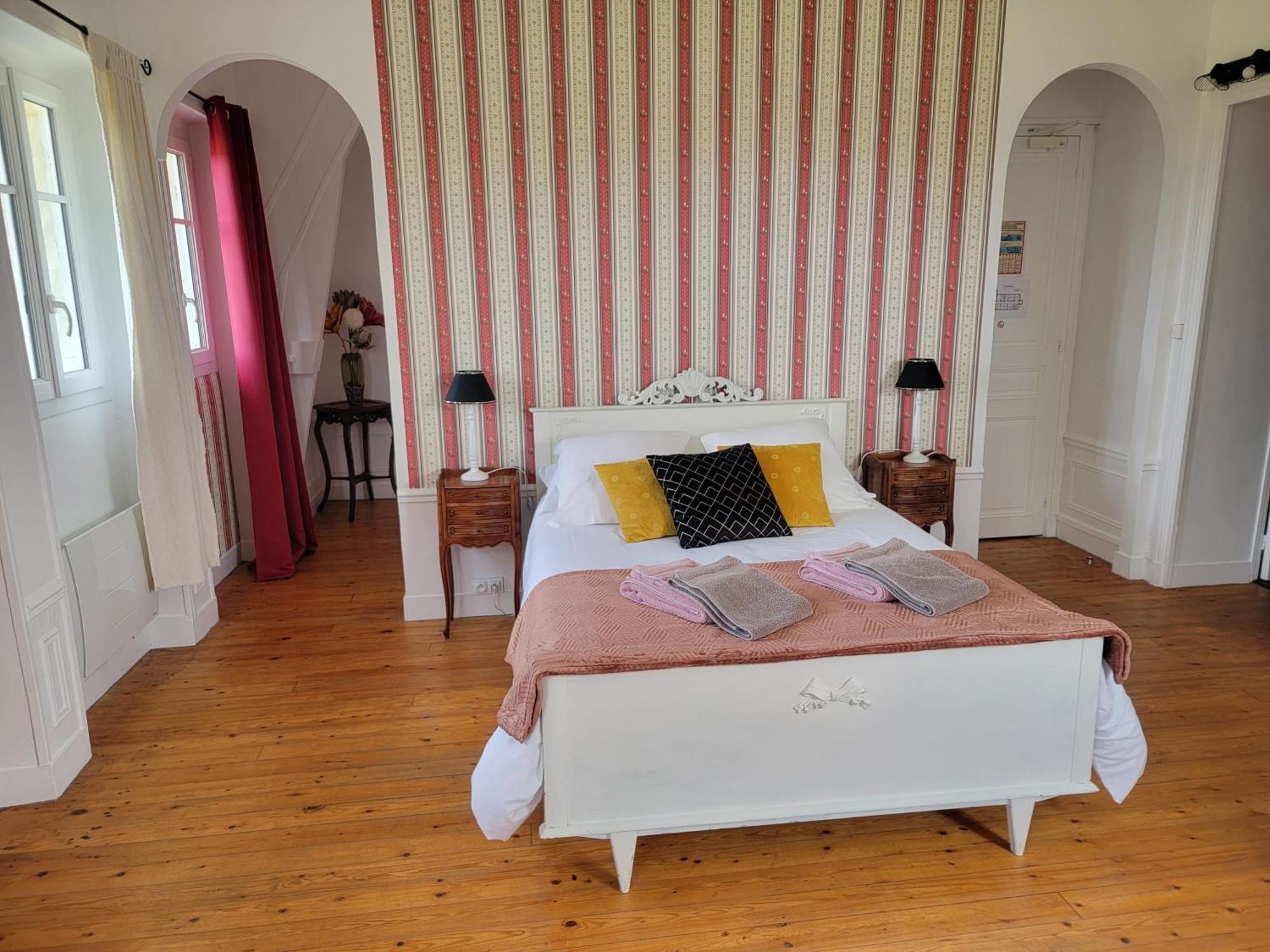 Chateau De Surville Surville  Екстериор снимка